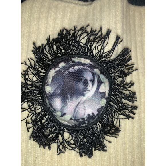 VINTAGE RIBBED PINUP SWEATER-MOVIE STAR PATCHES EMBELLISHED PEARLS, FRINGE - Picture 10 of 10